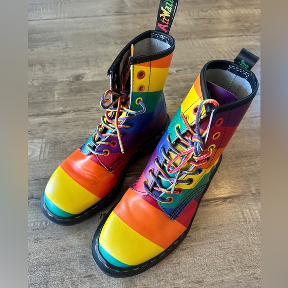 Dr. Martens Shoes - Doc Martens AirWave Rainbow Flag Pride LGBTQ 1460 US women’s 7, men’s 6